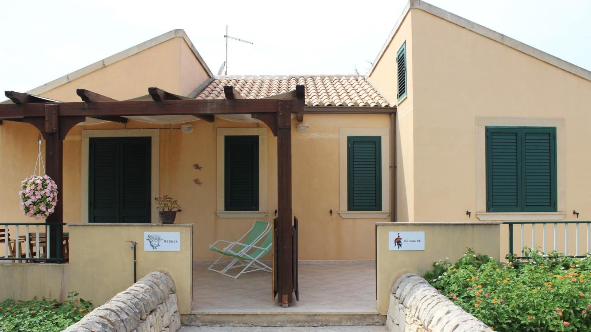 Medusa MDNA Marina di Modica Bagian luar foto